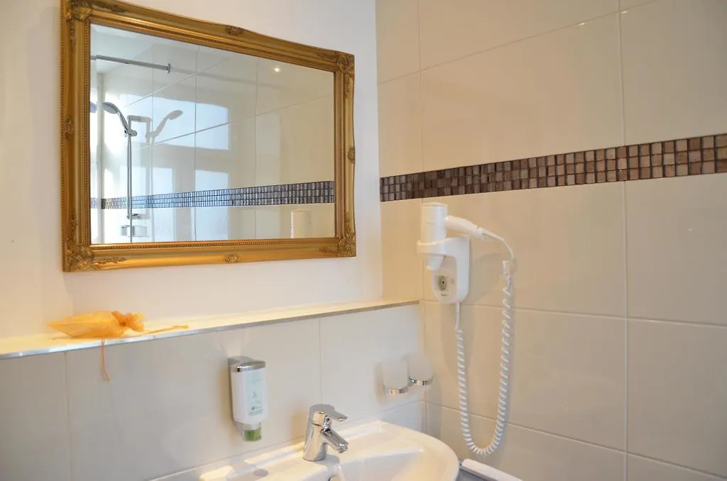 Hotel Am Mirabellplatz Зальцбург