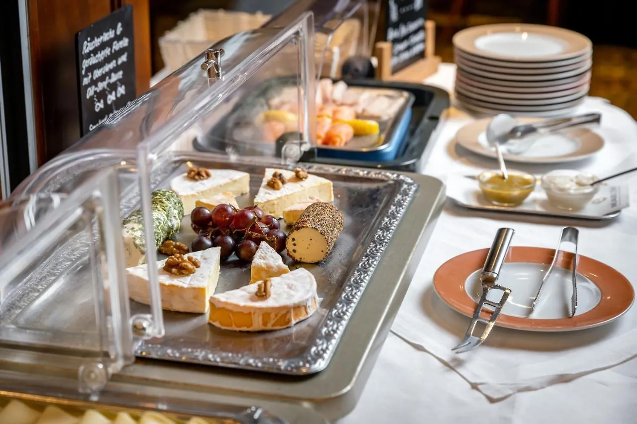 Hotel Am Mirabellplatz Salzburgo 4*,  Áustria